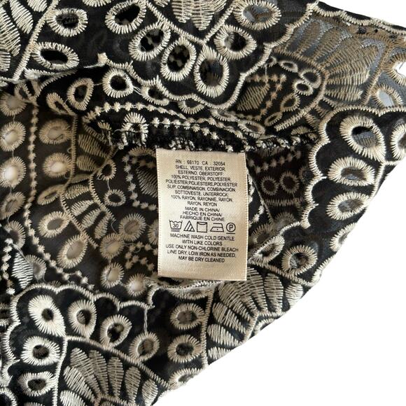 AKEMI + KIN Anthropologie Black Eyelet Boho Embroidered Mini Dress Size 2 - Picture 9 of 11
